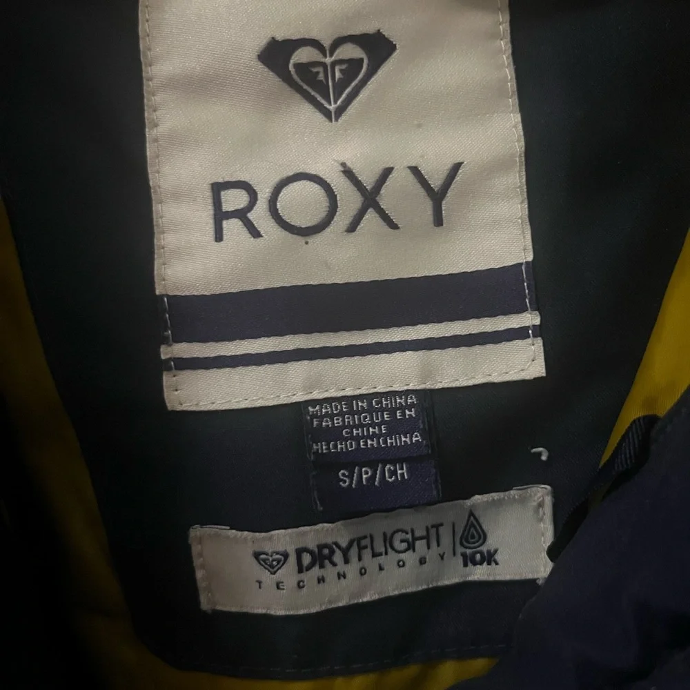 Winter Snowboard coat - Picture 2 of 4